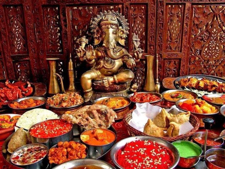 عادات وتقاليد الطعام في الهند  عادات وتقاليد الهند India 