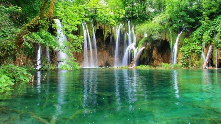 بحيرات بليتفيتش الوطنية ، كرواتيا