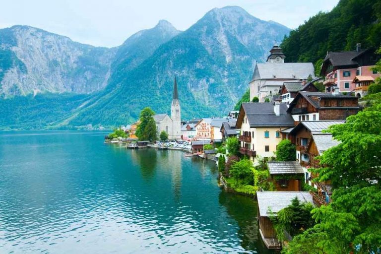 عادات وتقاليد النمسا  النمسا واحدة من أجمل بلاد أوروبا التي لها طابع مميز