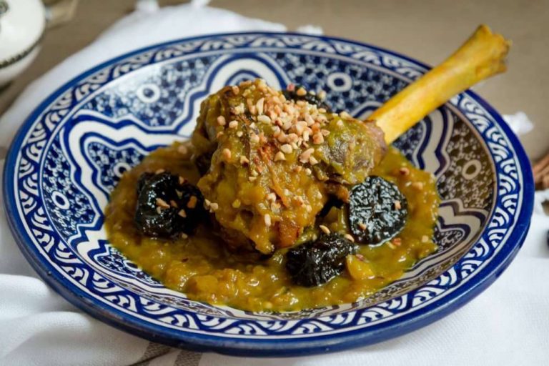 بماذا تشتهر المغرب في الأكل